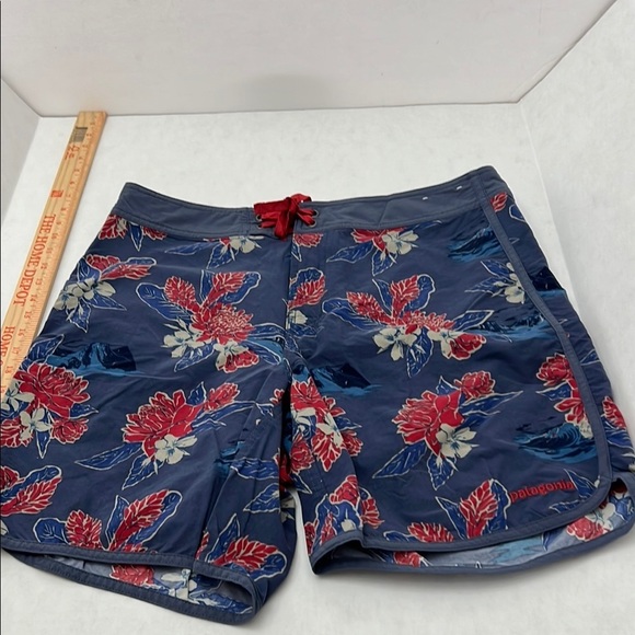 Patagonia Floral Swim Shorts - Picture 1 of 5